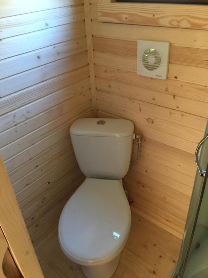 Roulottes Du Chalet Des Pins Rougeou Екстериор снимка