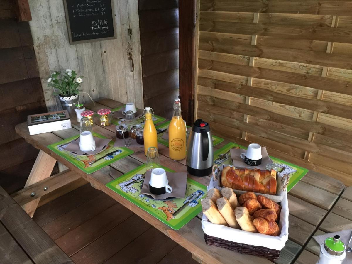 Roulottes Du Chalet Des Pins Rougeou Екстериор снимка