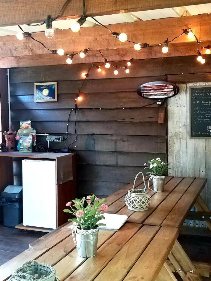 Roulottes Du Chalet Des Pins Rougeou Екстериор снимка