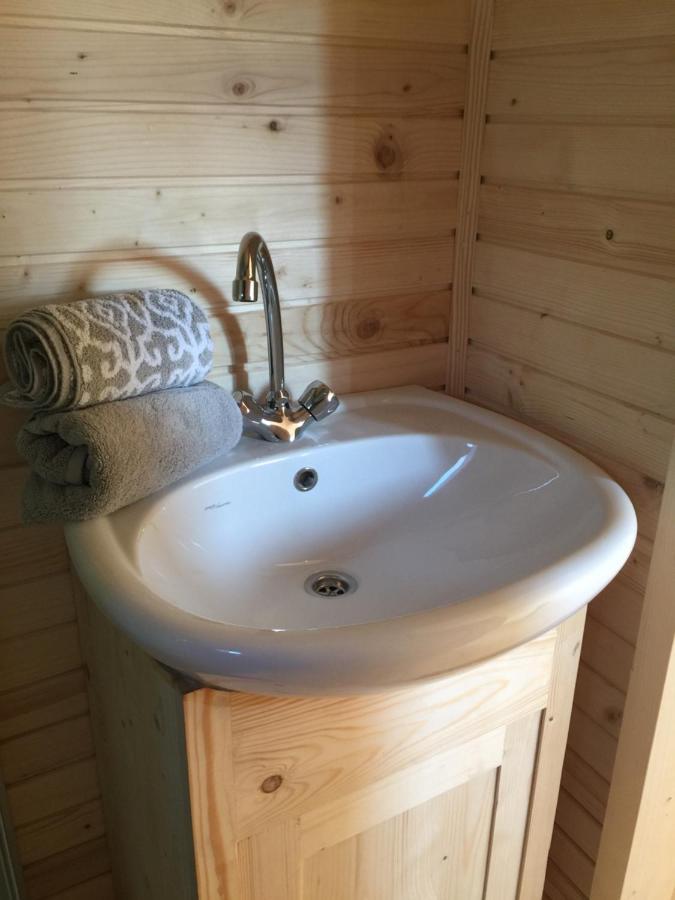 Roulottes Du Chalet Des Pins Rougeou Екстериор снимка